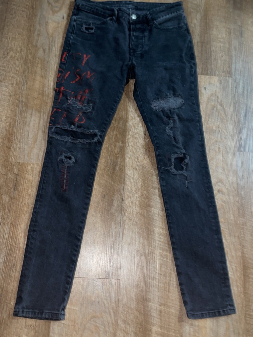 31x32 Black/Red Ksubi Jeans